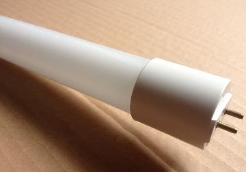 【仿佛山照明LED日光燈】來對比一下